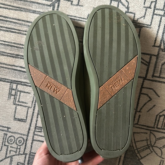 Nothing New Classic Low Top - Picture 4 of 8